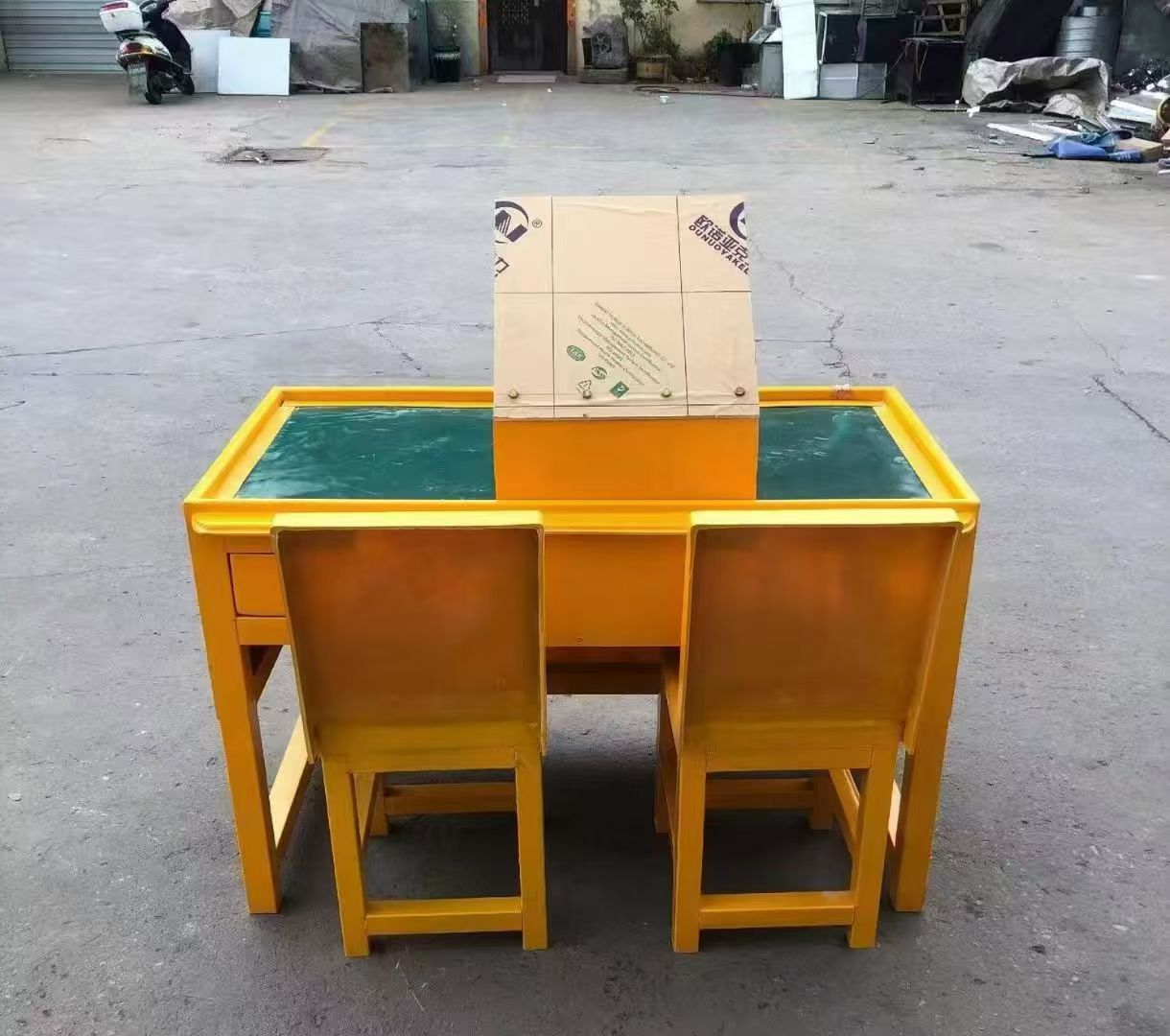 南明防静电导通桌井下煤矿火工品发放桌：危险品流转的安全守护者